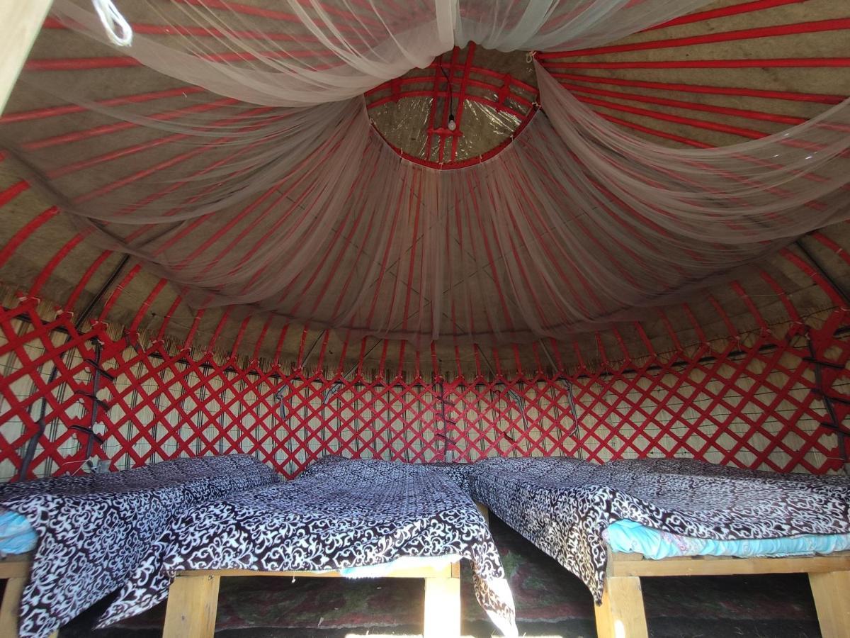 Yurt Camp Ali-Nur At Lake Song-Kol Юрточный Лагерь Али-Нур Озеро Сон-Куль Сон-Куль Кыргызстан Нарын Kyrgyzstan Naryn 외부 사진