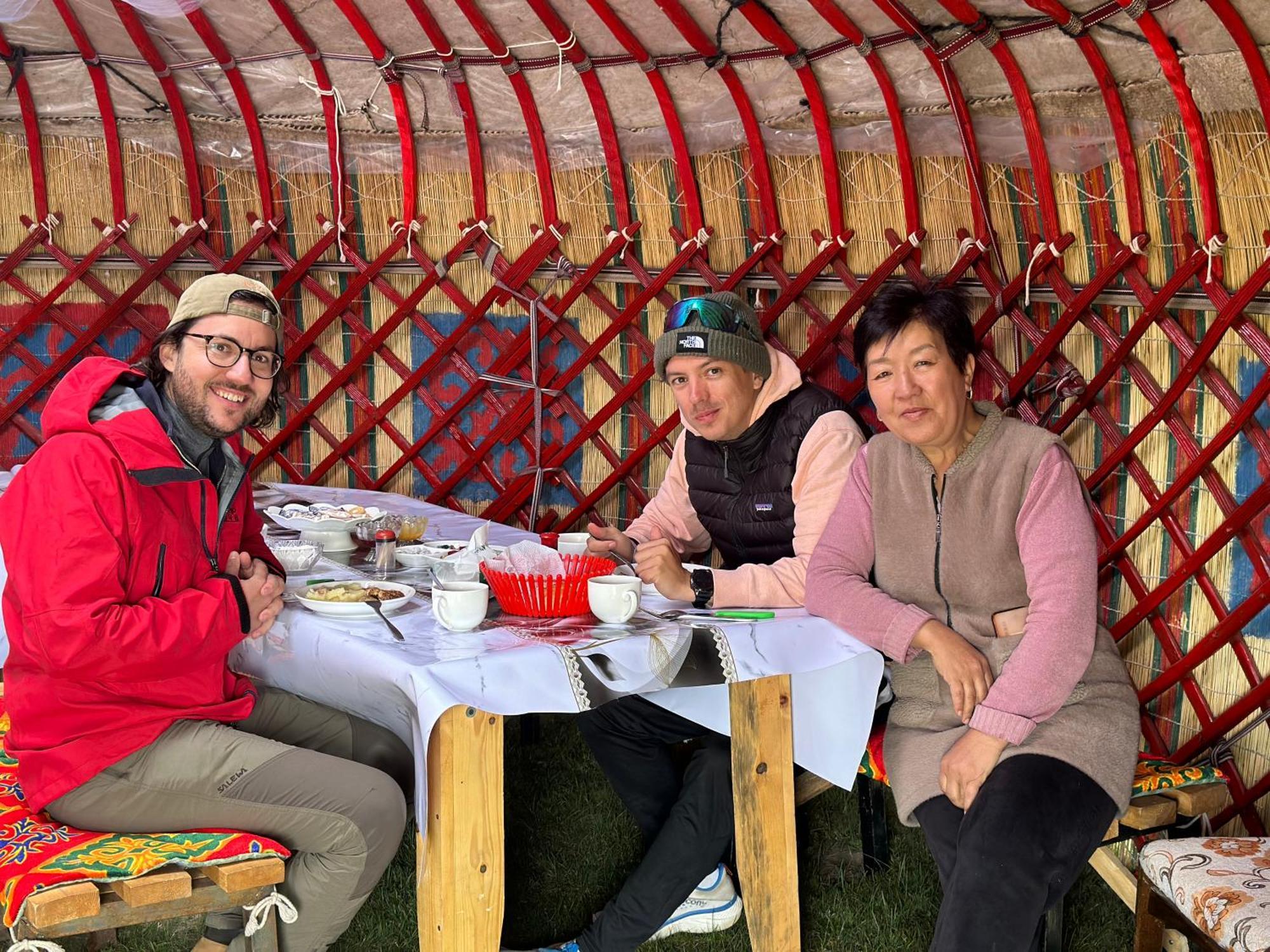 Yurt Camp Ali-Nur At Lake Song-Kol Юрточный Лагерь Али-Нур Озеро Сон-Куль Сон-Куль Кыргызстан Нарын Kyrgyzstan Naryn 외부 사진