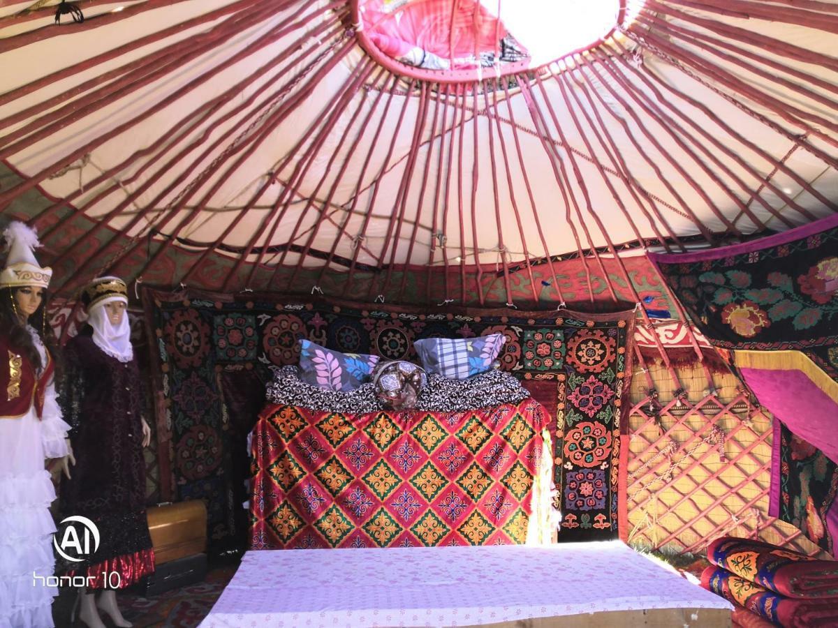 Yurt Camp Ali-Nur At Lake Song-Kol Юрточный Лагерь Али-Нур Озеро Сон-Куль Сон-Куль Кыргызстан Нарын Kyrgyzstan Naryn 외부 사진