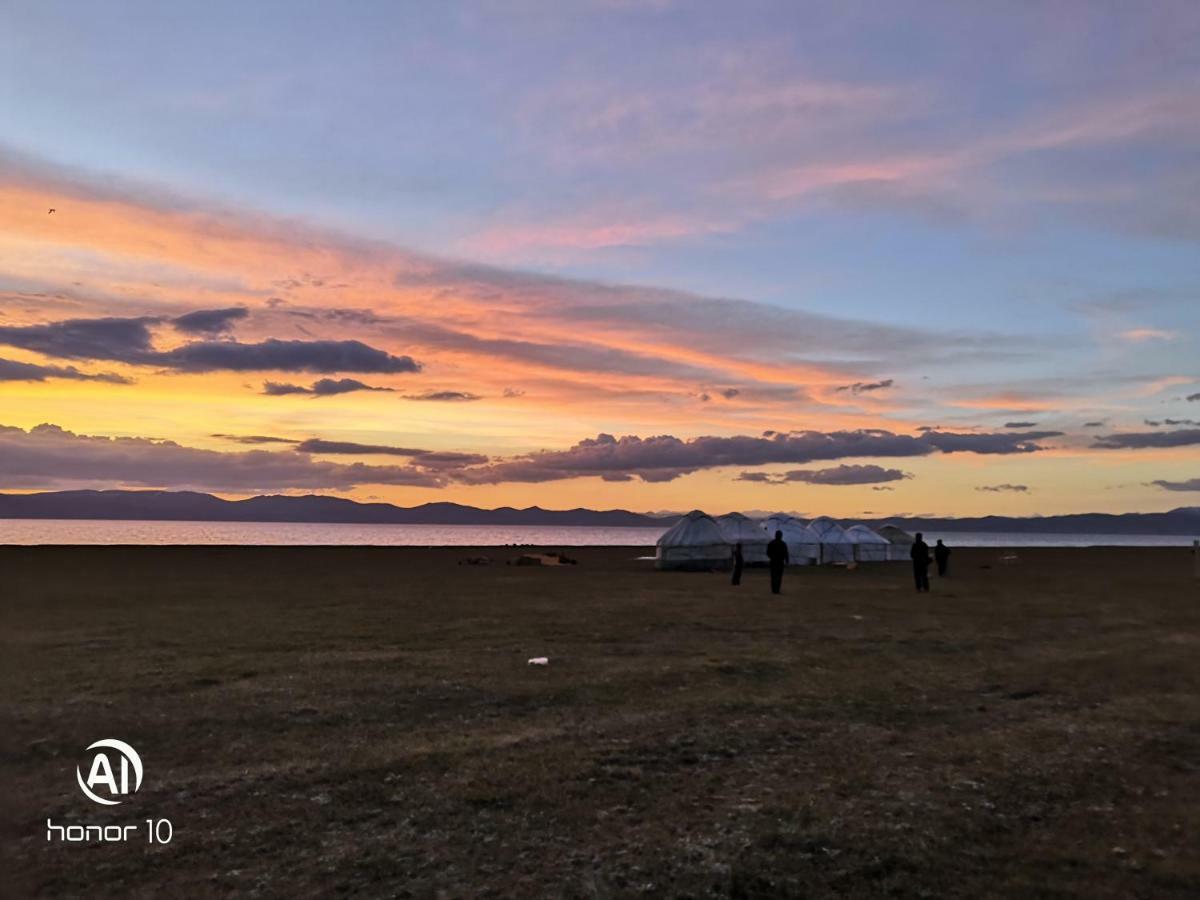 Yurt Camp Ali-Nur At Lake Song-Kol Юрточный Лагерь Али-Нур Озеро Сон-Куль Сон-Куль Кыргызстан Нарын Kyrgyzstan Naryn 외부 사진