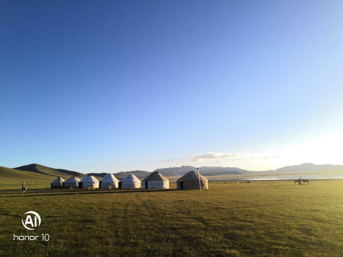 Yurt Camp Ali-Nur At Lake Song-Kol Юрточный Лагерь Али-Нур Озеро Сон-Куль Сон-Куль Кыргызстан Нарын Kyrgyzstan Naryn 외부 사진